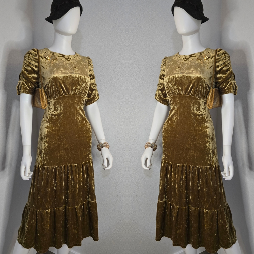 Who What Wear Velvet Gold Midi Dress✨️✨️✨️